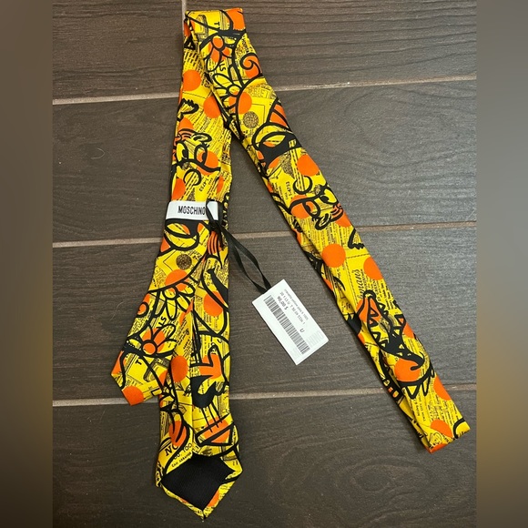 NWT Moschino Silk Skinny Tie - Picture 2 of 5